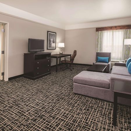 La Quinta By Wyndham Brownwood Hotel Exterior photo